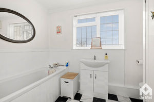Photo 32- click for photo gallery